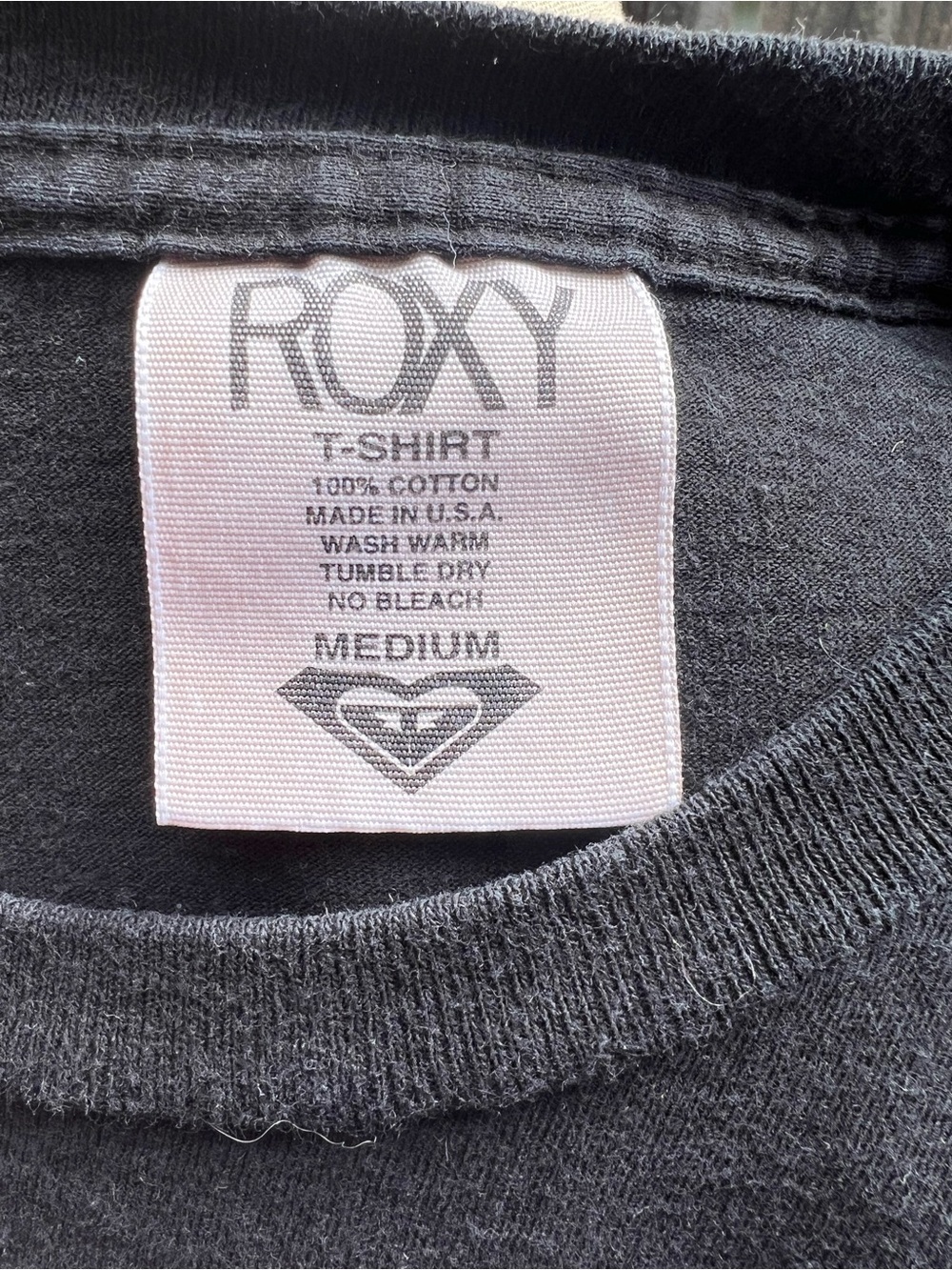 Vintage Roxy Quicksilver Snowflake Tee Size Medium - Picture 5 of 5